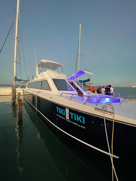 TIKI TIKI PARTY BOAT